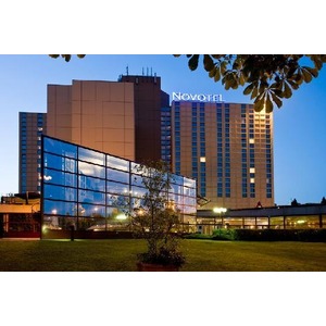 Revelion Budapesta cu doar 99 euro! Hotel Novotel 4* mic dejun + acces piscina!
